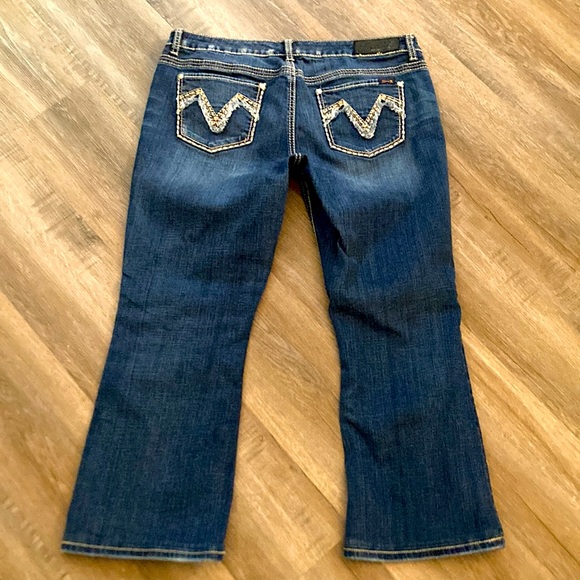 Seven7 Lightly Distressed Bootcut Jeans - Picture 6 of 7